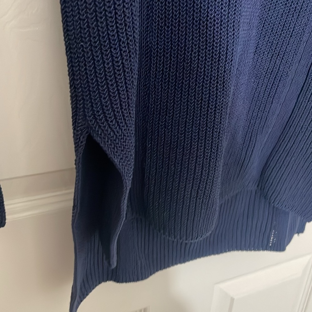 Athleta “highline” V-neck Blue Cotton Long Sleeve Tunic Sweater Size Small - Picture 3 of 6